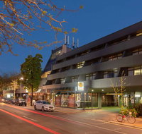 Comfort Hotel Adelaide Meridien - Holiday Adelaide