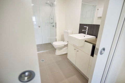 Curtis Central Apartments - Holiday Adelaide 2