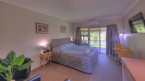 Jacaranda Motor Lodge - Holiday Adelaide 1