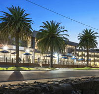 North Pier Hotel Cowes - Holiday Adelaide