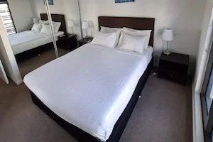 Fleet Lane Apartments - Holiday Adelaide 3