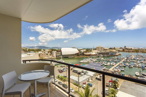 Aligned Corporate Residences Townsville - Holiday Adelaide 3