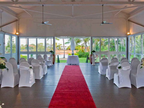 Mercure Townsville - Holiday Adelaide 16
