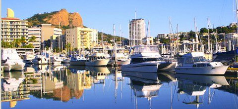 Madison Plaza Townsville - Holiday Adelaide 16
