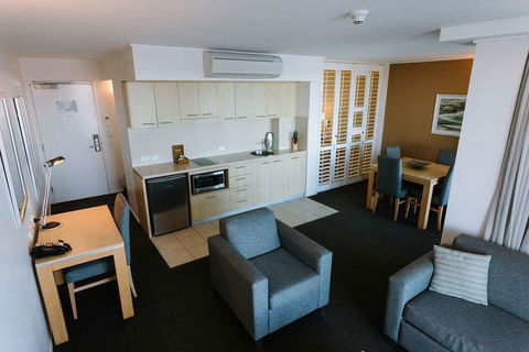 Ramada Hotel & Suites Ballina - Holiday Adelaide 8