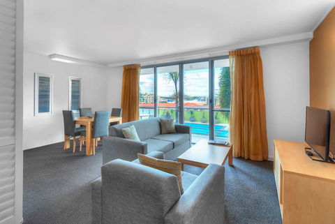 Ramada Hotel & Suites Ballina - Holiday Adelaide 15