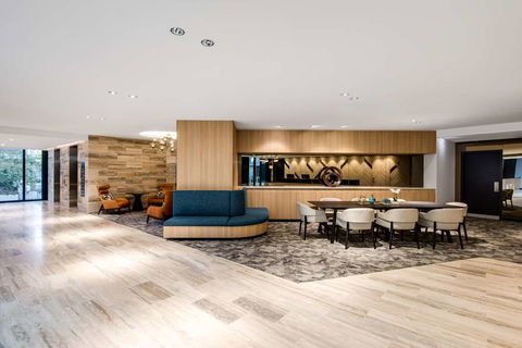 Vibe Hotel North Sydney - Holiday Adelaide 4