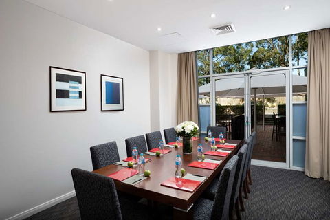 Rydges Bankstown - Holiday Adelaide 8