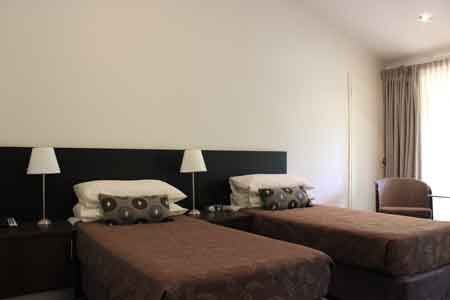 Karratha International Hotel - Holiday Adelaide 2