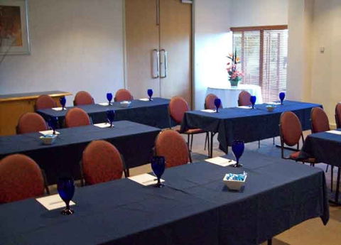 Karratha International Hotel - Holiday Adelaide 5
