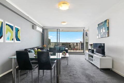 Astra Apartments Parramatta - Holiday Adelaide 12