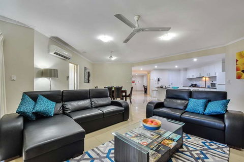Argus Apartments Darwin - Holiday Adelaide 4