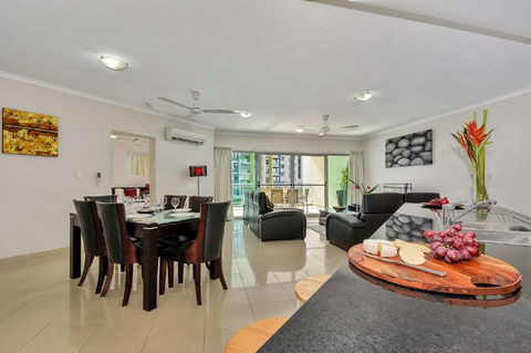 Argus Apartments Darwin - Holiday Adelaide 6
