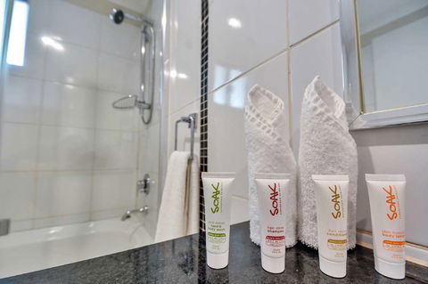 Argus Apartments Darwin - Holiday Adelaide 8