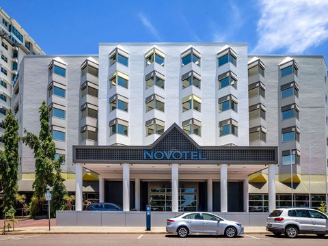 Novotel Darwin Atrium - Holiday Adelaide 1