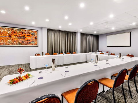 Novotel Darwin Atrium - Holiday Adelaide 10