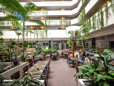 Novotel Darwin Atrium - Holiday Adelaide 12