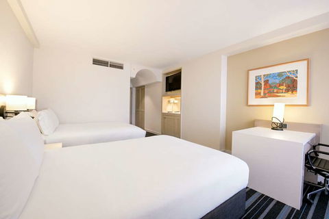 DoubleTree by Hilton Esplanade Darwin - Holiday Adelaide 4