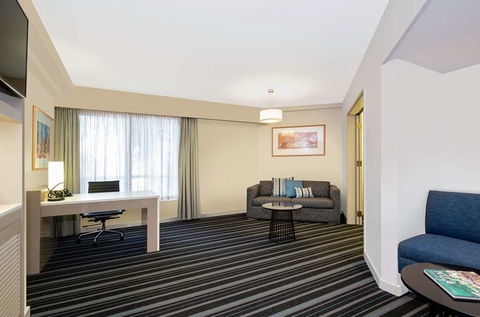 DoubleTree by Hilton Esplanade Darwin - Holiday Adelaide 5