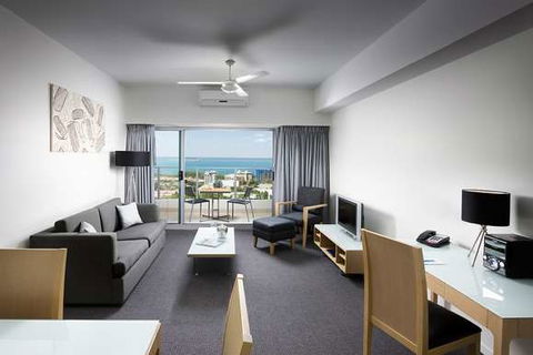 Mantra Pandanas - Holiday Adelaide 4