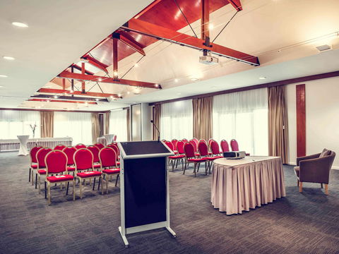 Mercure Darwin Airport Resort - Holiday Adelaide 8