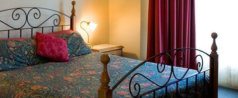 John Pirie Motor Inn - Holiday Adelaide 0