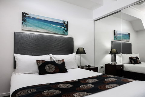 Central Holborn Apartments - Holiday Adelaide 1
