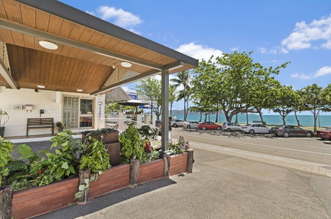 Beach House Motel - Holiday Adelaide 0