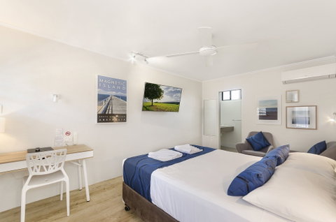 Beach House Motel - Holiday Adelaide 1