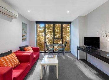 Aura On Flinders - Holiday Adelaide 1
