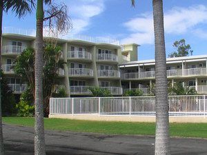 Cabarita Lake Apartments - Holiday Adelaide 0