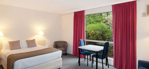 Hotel Ringwood Lake - Holiday Adelaide 0