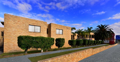 Metro Inn Ryde - Holiday Adelaide 0