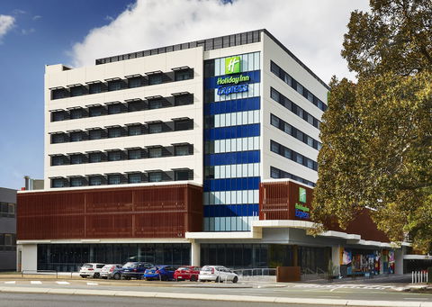 Holiday Inn Express Newcastle - Holiday Adelaide 0
