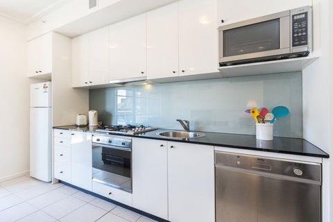 Astra Apartments Sydney CBD - Holiday Adelaide 2