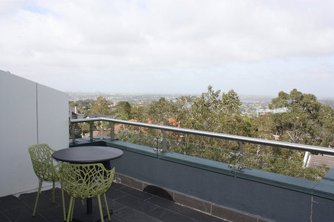 Hotel Urban St Leonards - Holiday Adelaide 2