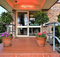 Grand Country Lodge - Holiday Adelaide