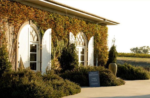 Victoria House Motor Inn - Holiday Adelaide 1