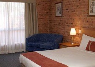 Akuna Motor Inn - Holiday Adelaide 0