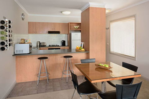 Ringwood Royale Apartment Hotel - Holiday Adelaide 3