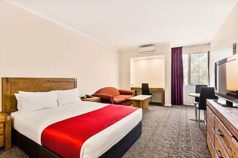 Quality Hotel Manor - Holiday Adelaide 3