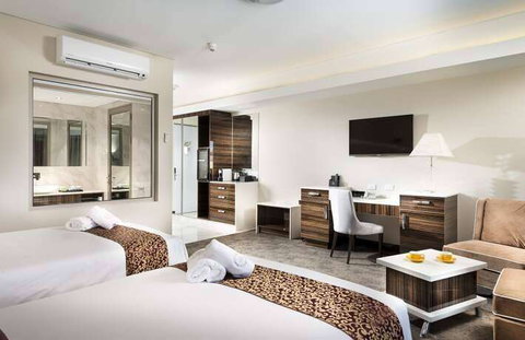 Swan River Hotel - Holiday Adelaide 3