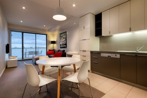 Caroline Serviced Apartments - Holiday Adelaide 8