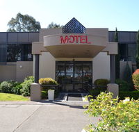 Dingley International Hotel - Holiday Adelaide