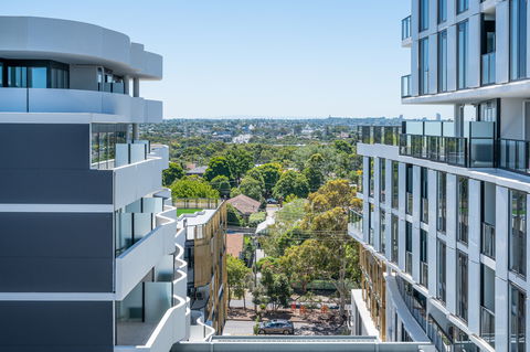 Oros Plus Hotel - Holiday Adelaide 1