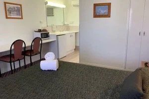 Outback Motel - Holiday Adelaide 6
