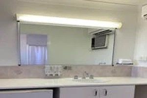 Outback Motel - Holiday Adelaide 7