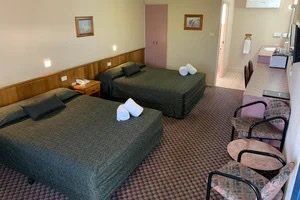 Outback Motel - Holiday Adelaide 10