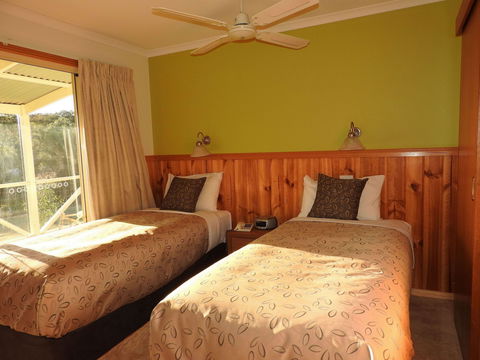 Golden Heritage Motor Inn & Cottages - Holiday Adelaide 8