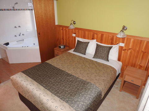 Golden Heritage Motor Inn & Cottages - Holiday Adelaide 9